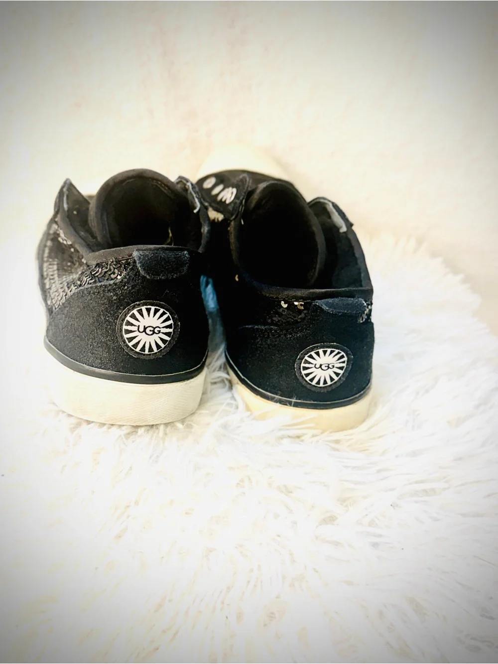 UGG Laela Sparkle Sneakers Women's Size 7.5 Black Glitter